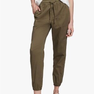 Gap Drawstring utility Jogger, Size XS, Olive Green.